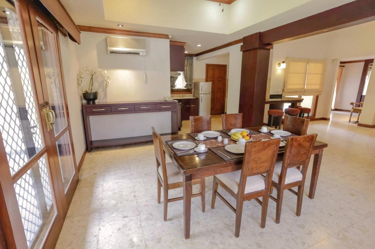 Whiz Prime Hotel Darmo Harapan Surabaya Dış mekan fotoğraf