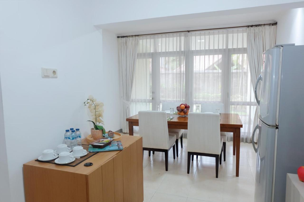 Whiz Prime Hotel Darmo Harapan Surabaya Dış mekan fotoğraf
